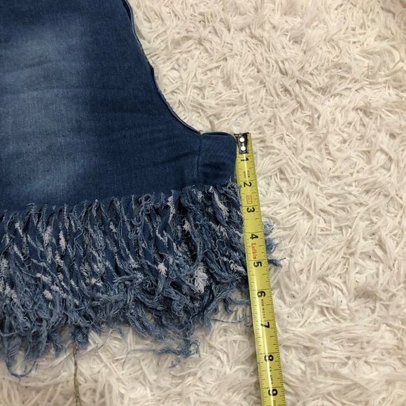 AQ Jeans‎ Denim Fringe Shorts Size 20 - Picture 8 of 8